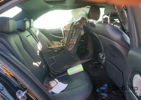 2020 Mercedes-Benz E 350 4Matic z USA, uszkodzony, nr VIN WDDZF8EBXLA730355